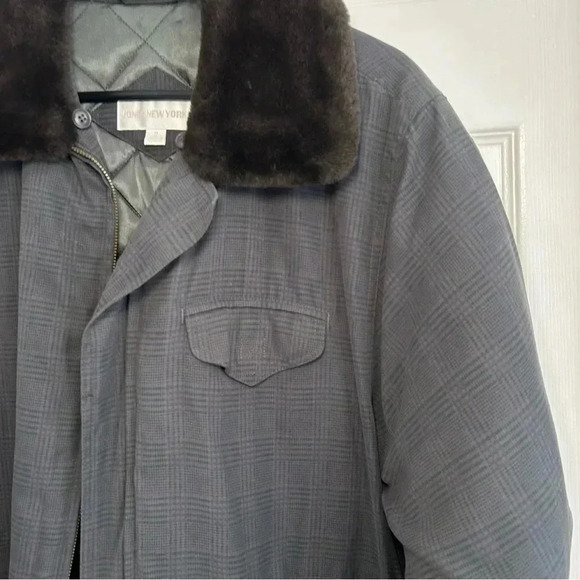 VTG 90s Jones New York Coat Size M Zip Cut Faux Fur Collar Waist Cinch Pockets - Picture 14 of 17